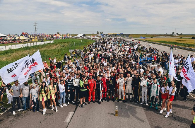 Ceremonial Start Given for the “Aurum 1006 km powered by Hankook” Race in Palanga